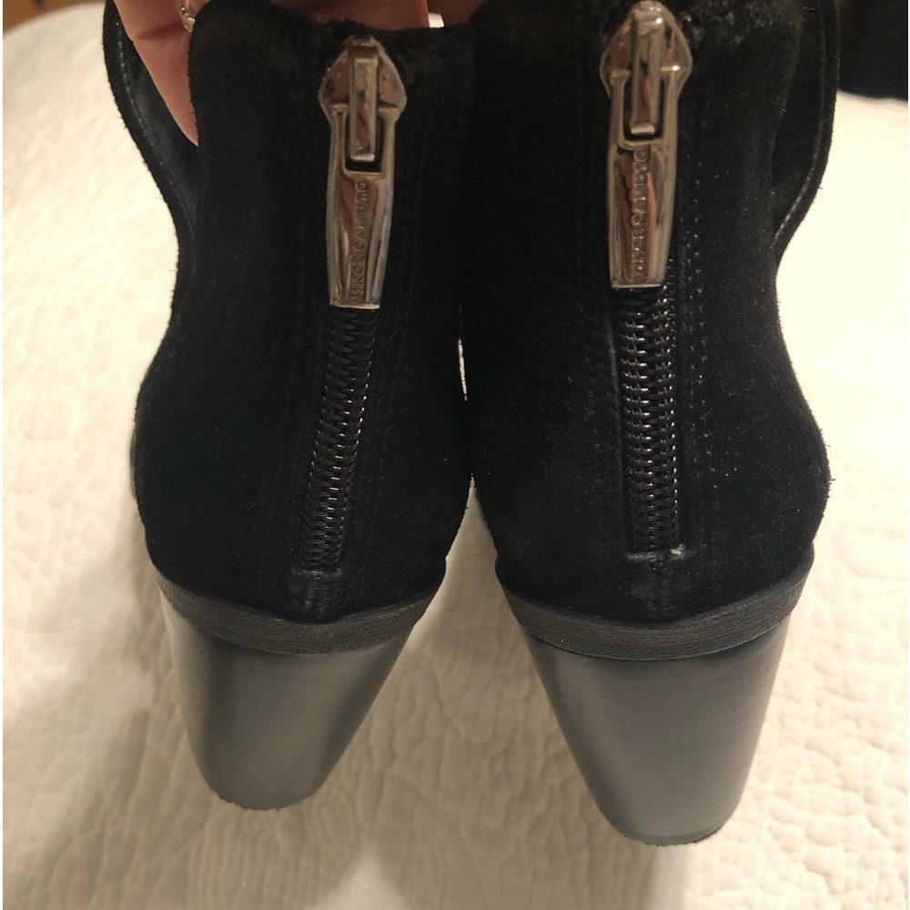 NEW Vince Camuto Black leather suede ankle booties, size 6 - Picture 5 of 10
